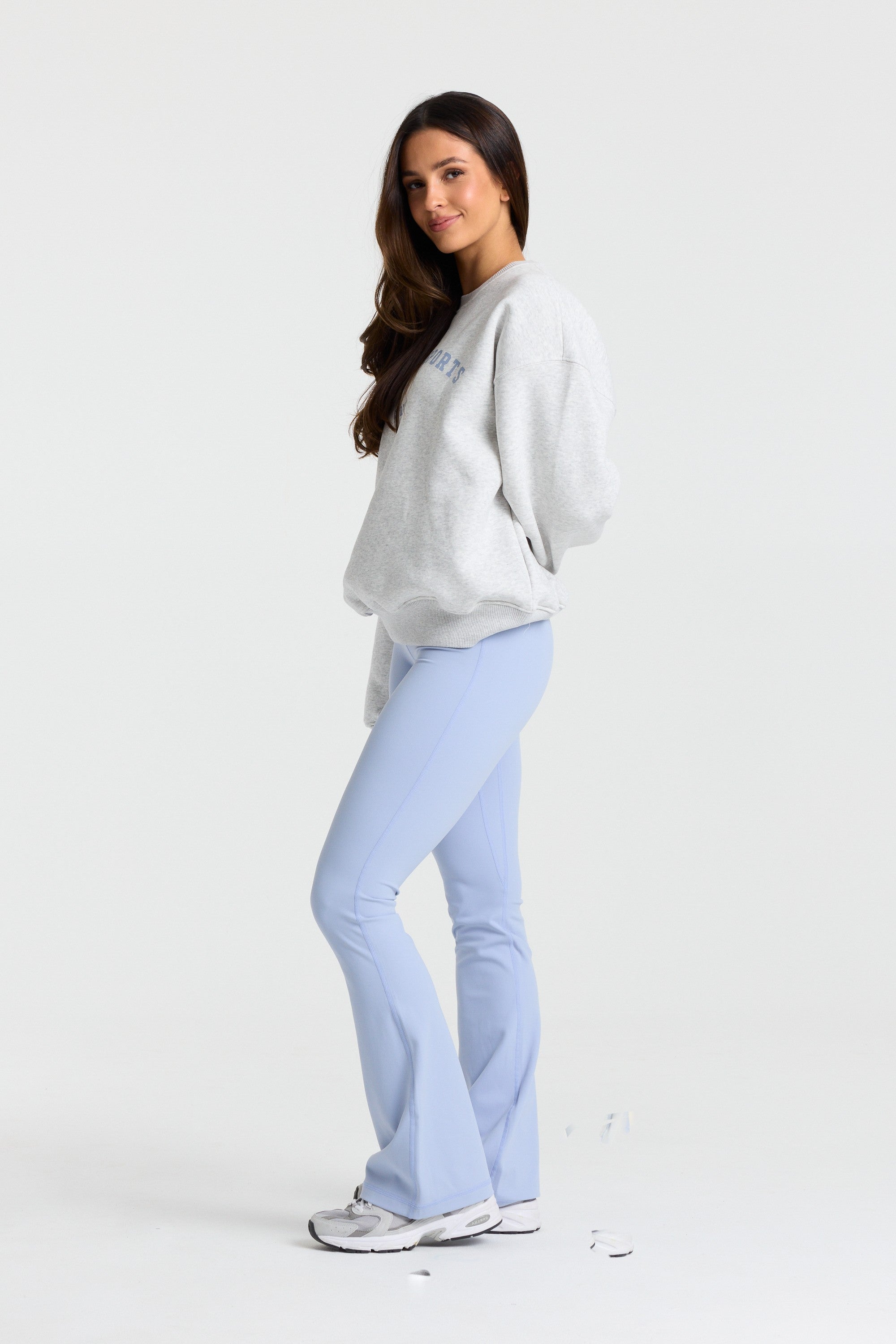 W. Cortina Crewneck - Grey/Vintage Blue